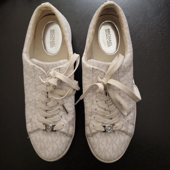 Michael Michael Kors Leather Logo Sneakers - Picture 5 of 12